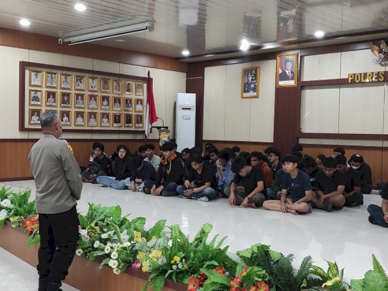62 Demonstran yang Diamankan Saat Aksi Tolak Kenaikan Pajak di Bone Dikembalikan ke Orang Tua