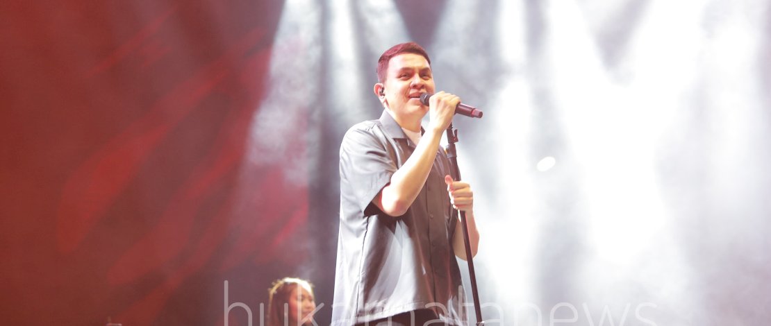penampilan penyanyi solo papan atas Indonesia, Tulus, dalam gelaran musik bergengsi Resonansee Fest 2025. (FOTO/ICHAL)