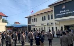 Dipicu Kasus Lakalantas, Sejumlah Anggota TNI Kepung Mapolres Selayar dan Lepaskan Tembakan