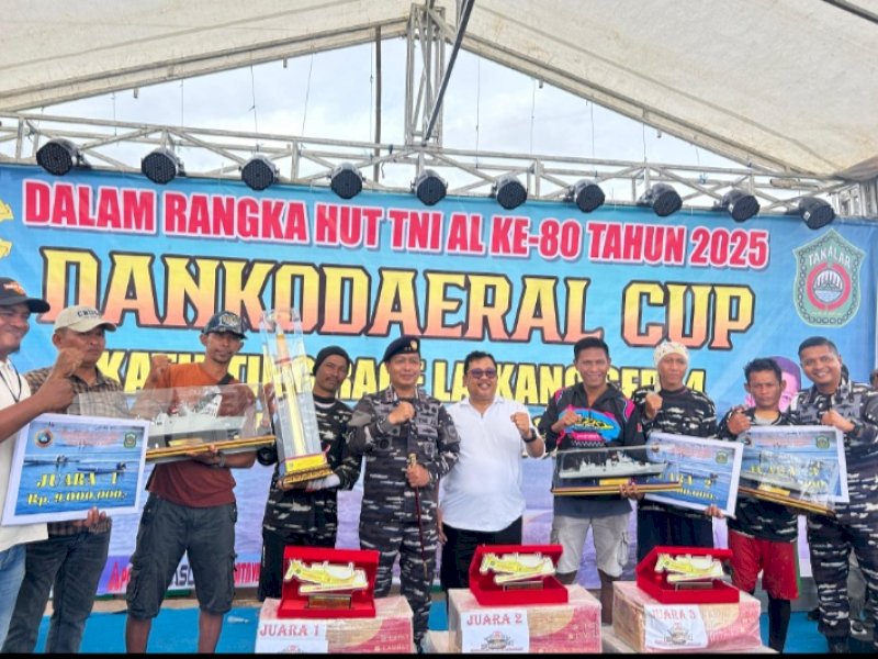 Balap Perahu Katinting di Takalar Pecah, Daeng Manye Sebut Potensi Ekonomi Warga Pesisir