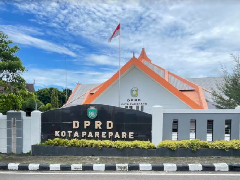 Dituding Langgar Aturan, DPRD Parepare Minta Bangunan Satpol PP di Taman Mattirotasi Dibongkar