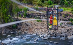 FOTO: Gondola Jembatan Harapan Pendidikan di Maros