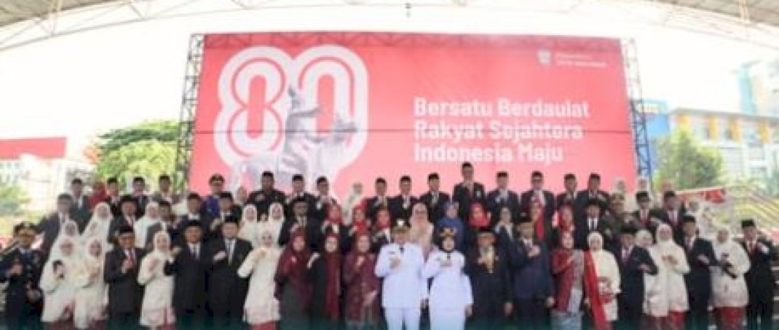 Kepala Bappeda Makassar Dampingi Wali Kota Hadiri Upacara HUT RI ke-80