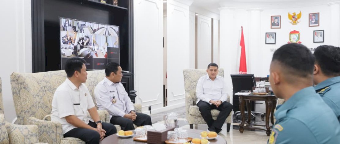 Ladokdi TNI AL dan Walkot Makassar Kolaborasi Pemeriksaan Gigi Gratis Bagi Warga Ladokdi TNI AL dan Walkot Makassar Kolaborasi Pemeriksaan Gigi Gratis Bagi Warga