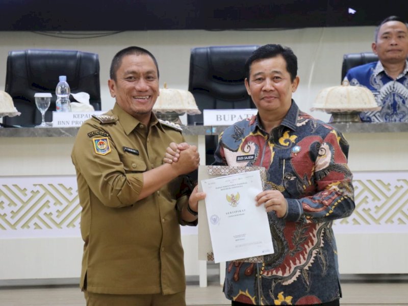 Pemkab Luwu Timur Hibahkan Lahan dan Bangunan Seluas 1.650 Meter Persegi untuk Kantor BNN