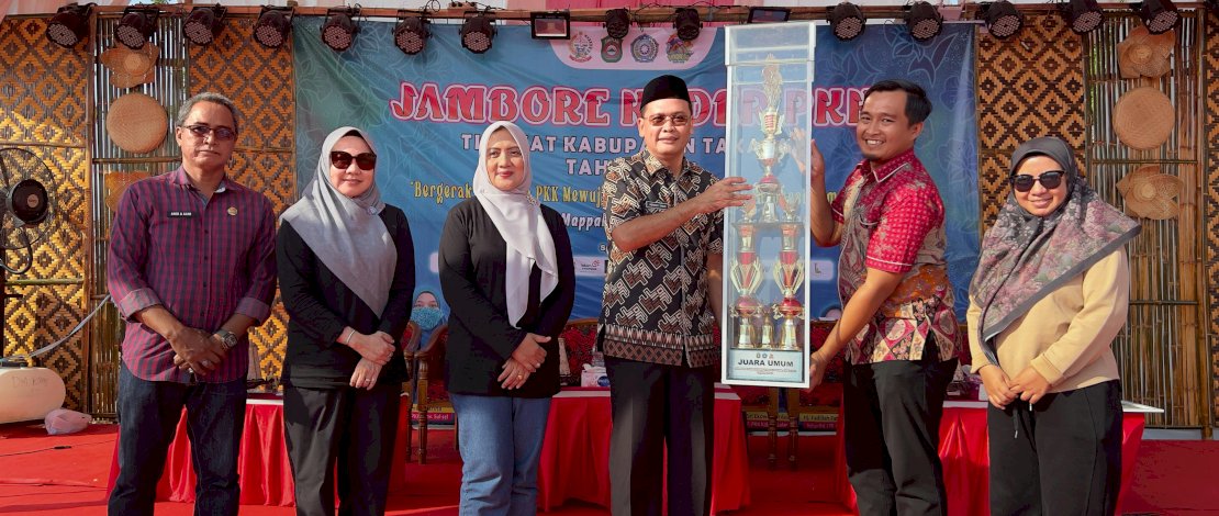 Ribuan Kader PKK Takalar Ramaikan Jambore Tahunan, Wabup Hengky Yasin: "Kalian Adalah Ujung Tombak Pembangunan"