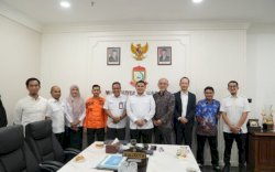 Didampingi Kepala DPU, Bappeda, DLH, Kominfo dan BPBD, Walkot Munafri Rapat Bersama Perusahaan Jepang Tawarkan Teknologi BLITZ GIS Cegah Banjir