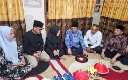 Menag Nasaruddin Umar Kunjungi Rumah Duka Korban Meninggal Akibat Kebakaran Gedung DPRD Makassar