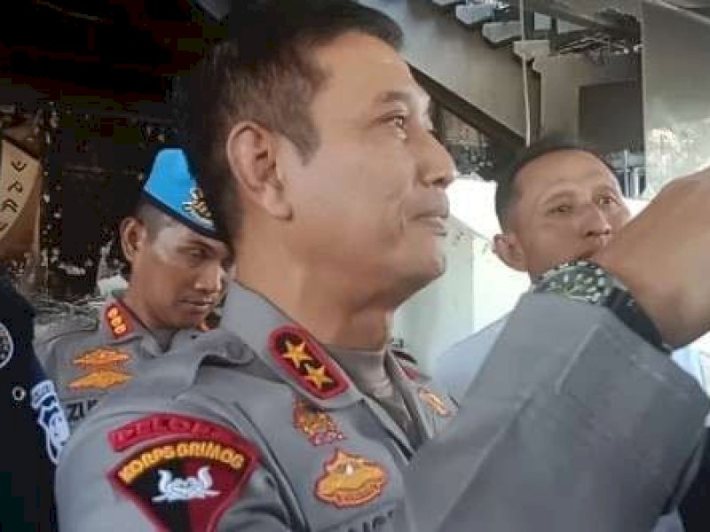 Kapolda Sulsel Turun Langsung Pantau Olah TKP Penyelidikan Pembakaran Gedung DPRD Makassar