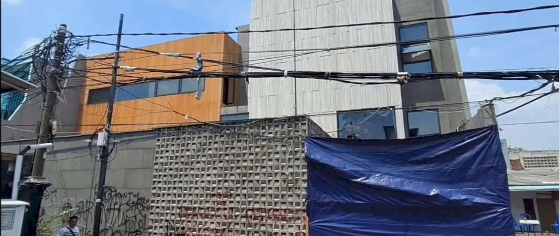 Kondisi rumah Ahmad Sahroni, di Tanjung Priok.