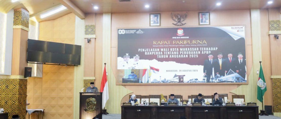 Wali Kota Makassar, Munafri Arifuddin mengikuti Rapat Paripurna DPRD Kota Makassar secara virtual, Selasa, 2 September 2025. 