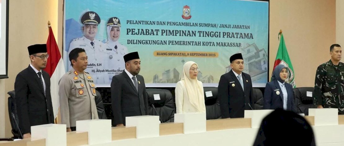 Wakil Ketua DPRD Kota Makassar Andi Suharmika menghadiri acara Pelantikan dan Pengambilan Sumpah Jabatan Pejabat Pimpinan Tinggi Pratama Lingkup Pemerintah Kota Makassar, yang digelar Selasa, 9 September 2025, di Kantor Wali Kota Makassar.
