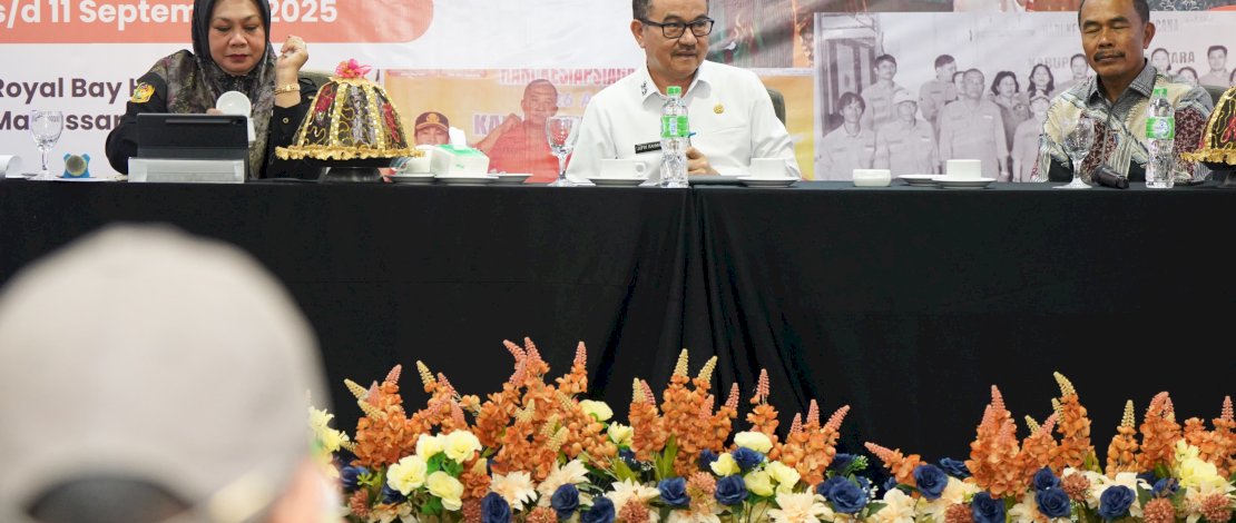 Sekretaris Daerah Provinsi Sulawesi Selatan, Jufri Rahman, menjadi narasumber dalam acara Bimbingan Teknis (Bimtek) Penanggulangan Bencana yang digelar Pemerintah Kabupaten Toraja Utara di Royal Bay Hotel Makassar, Selasa, 9 September 2025.