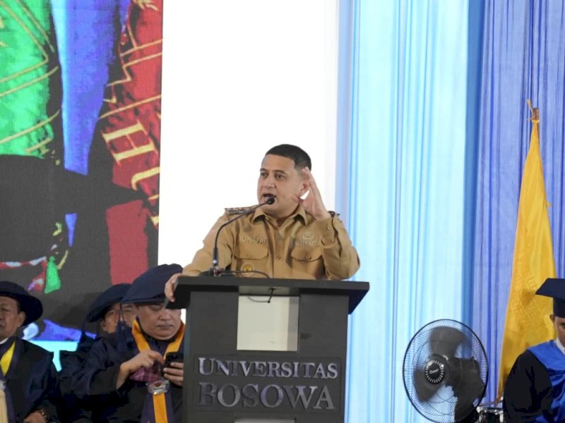 Wali Kota Makassar Perkenalkan Program Makassar Creative Hub di PKKMB Unibos 2025