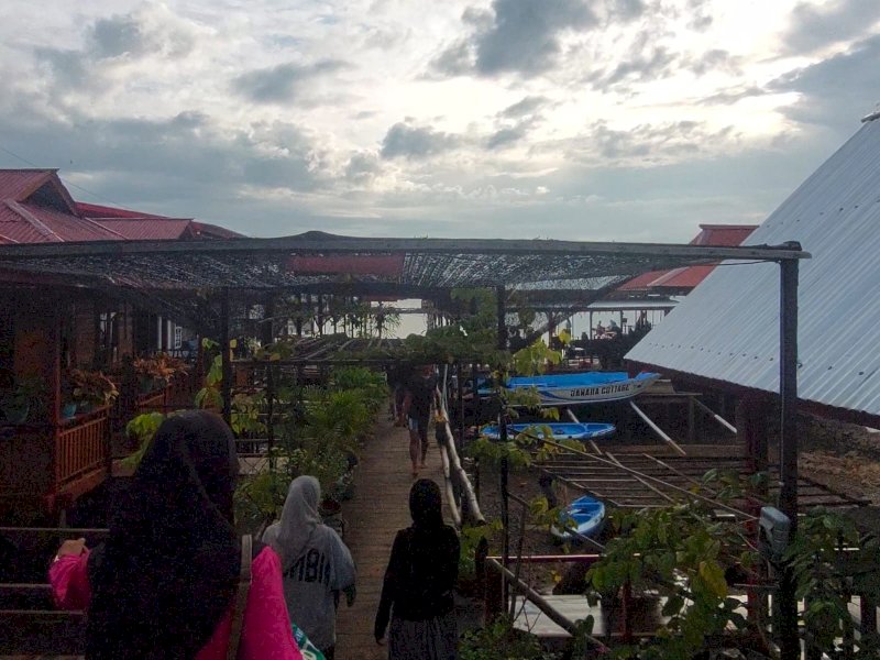 Seru-seruan di Akhir Pekan, Yuk ke Pantai Jawara Luwu Timur!