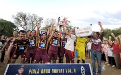 Liga Anak Rakyat 2025: Rudianto Lallo Hadir di Tengah Euforia Final di Pulau Lakkang