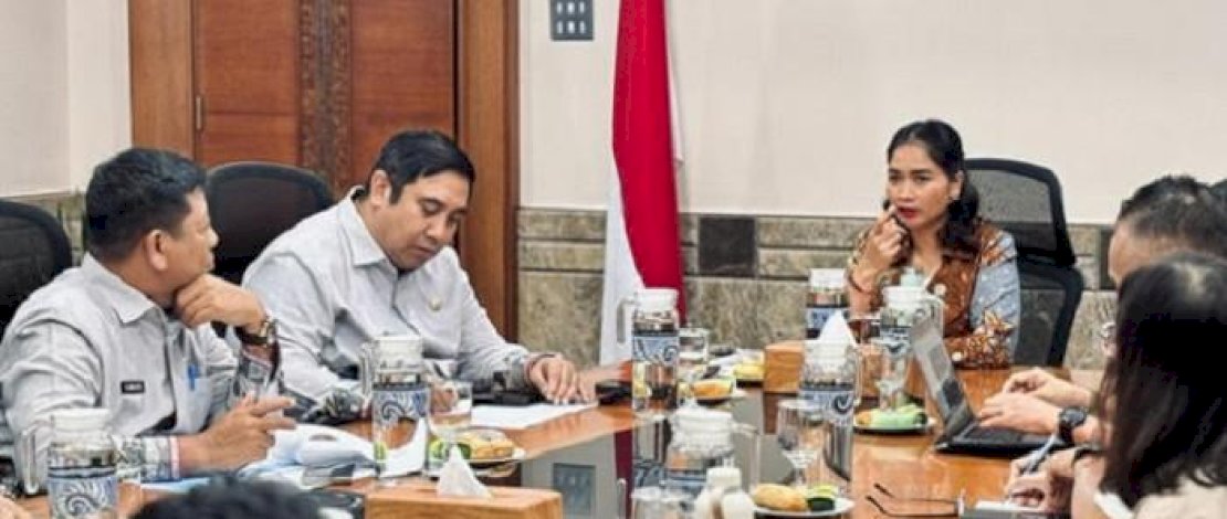 Bupati Maros, Chaidir Syam, memaparkan Rencana Induk (Master Plan) pengembangan bisnis pariwisata kabupaten itu kepada jajaran Kementerian Pariwisata di Jakarta, Jumat (19/9/2025). Bupati Maros, Chaidir Syam, memaparkan Rencana Induk (Master Plan) pengembangan bisnis pariwisata kabupaten itu kepada jajaran Kementerian Pariwisata di Jakarta, Jumat (19/9/2025).