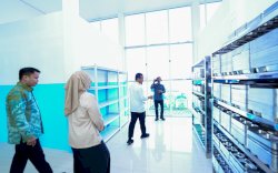 Gubernur Sulsel Andi Sudirman dan KPPG Tinjau Sentra Pangan Gizi di Makassar