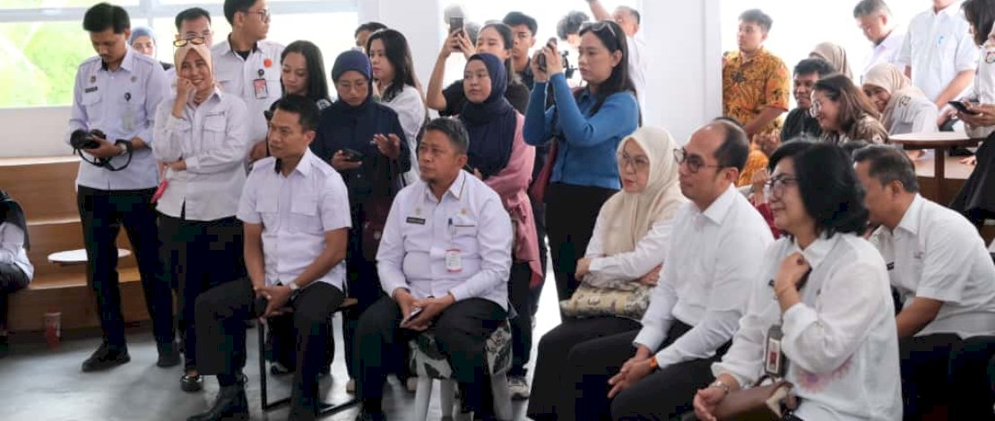 Wamenparekraf Kunjungi Makassar Creative Hub, Puji Kreativitas Anak Muda dan Dorong Makassar Jadi Pusat Pariwisata Timur
