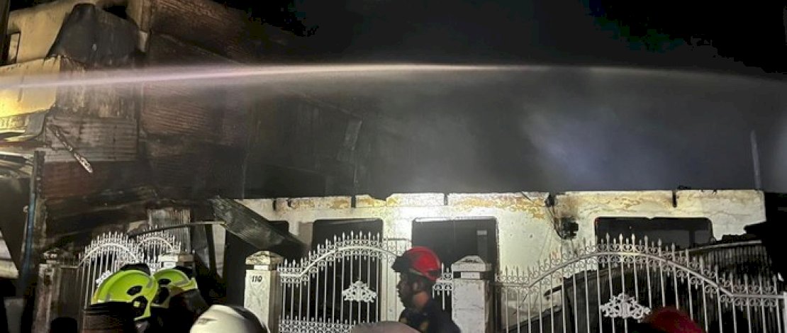 Tawuran Warga Hadang Pemadam, 6 Rumah Ludes Dilalap Api di Makassar