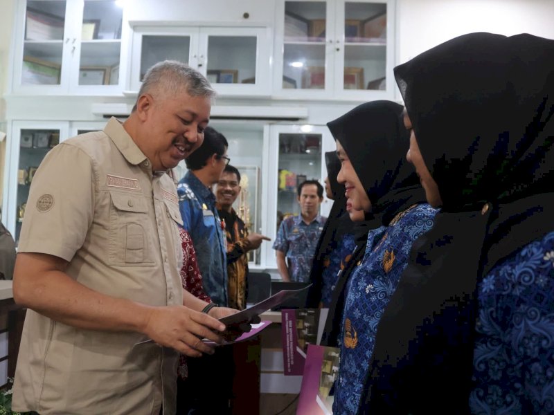 Bupati Pinrang Irwan Hamid Resmi Lantik 3 PNS dan 11 PPPK di Pinrang