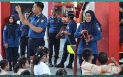 Edukasi Sejak Dini: Siswa TK Antusias Belajar Pencegahan Kebakaran di Damkarmat Makassar