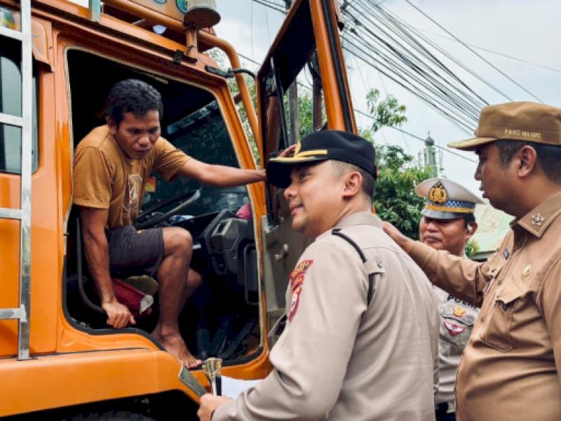 Truk Tambang Kini Tak Bebas Melintas: Pemkab dan Polres Maros Berlakukan Pembatasan Jam Operasi