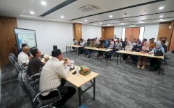 Bapenda Makassar Dorong Lurah Kuasai Transformasi Digital Pelayanan Publik