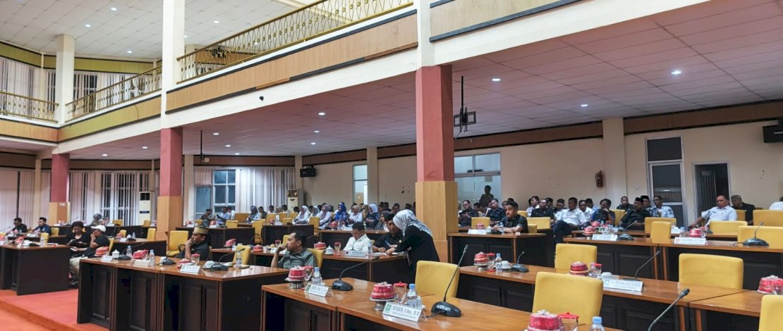 Suasana Rapat Anggota DPRD Bone Suasana Rapat Anggota DPRD Bone