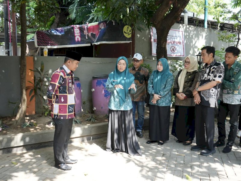 Wujudkan Makassar Zero Waste, Melinda Aksa Tinjau Pengelolaan Sampah Kecamatan Mamajang