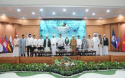 Hadiri Maulid Nabi, Wali Kota Munafri Tegaskan Pentingnya Peran Ulama dalam Pembangunan Kota