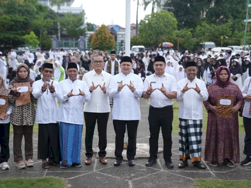 Wali Kota Munafri Pimpin Apel Hari Santri 2025, Sampaikan Amanat Menteri Agama RI