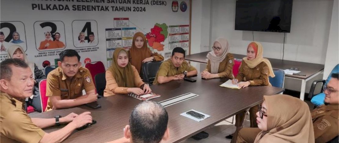 Kesbangpol Makassar Gelar Rapat Strategis Perkuat Disiplin dan Profesionalisme Pegawai Kesbangpol Makassar Gelar Rapat Strategis Perkuat Disiplin dan Profesionalisme Pegawai