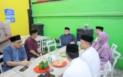Lewat Salat Subuh Berjemaah, Munafri Dorong Optimalisasi Masjid Jadi Ruang Pendidikan dan Kegiatan Sosial