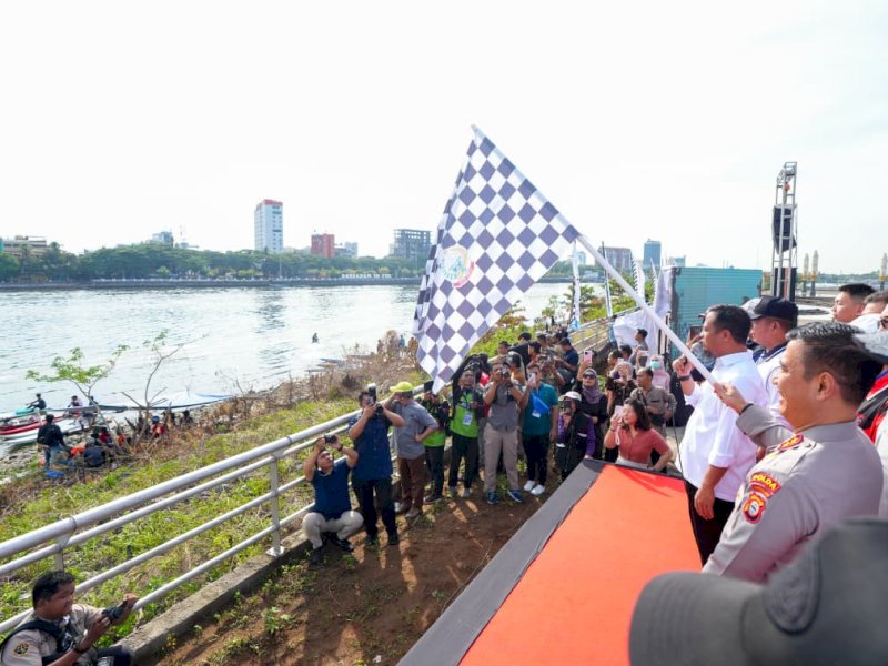 Gubernur Andi Sudirman Buka Katinting Race 2025 di CPI Makassar, Rayakan Semangat Maritim dan HUT ke-356 Sulsel