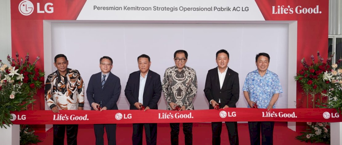 LG Electronics (LG) mengumumkan investasi barunya di Indonesia melalui pendirian pabrik yang dioperasikan di Bekasi, Jawa Barat, Indonesia. LG Electronics (LG) mengumumkan investasi barunya di Indonesia melalui pendirian pabrik yang dioperasikan di Bekasi, Jawa Barat, Indonesia.