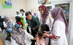 HUT Sulsel, RSUD Haji Makassar Gelar Operasi Katarak Hingga USG Gratis