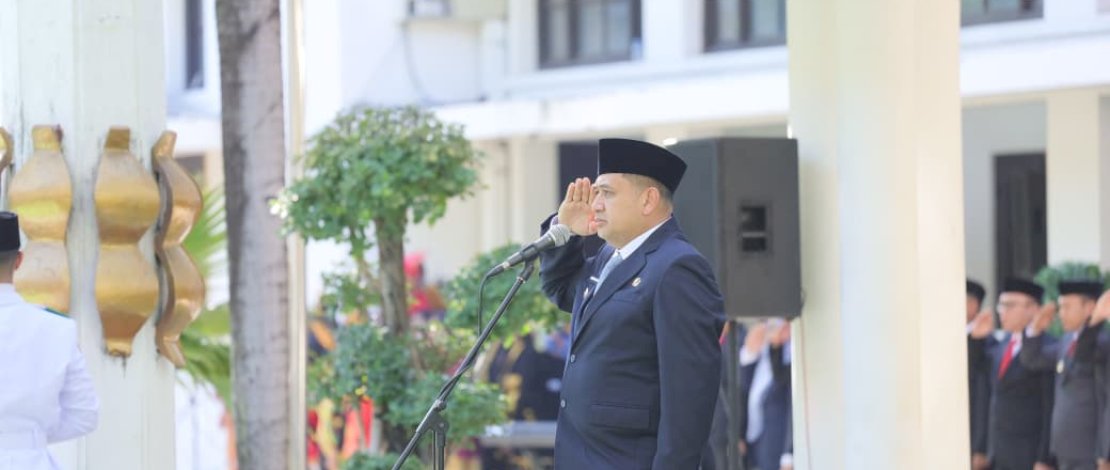 Upacara peringatan Hari Sumpah Pemuda (HSP) ke-97 tingkat Kota Makassar, berlangsung khidmat dan sarat makna, di halaman Balai Kota Makassar, Selasa, 28 Oktober 2025. 
 Upacara peringatan Hari Sumpah Pemuda (HSP) ke-97 tingkat Kota Makassar, berlangsung khidmat dan sarat makna, di halaman Balai Kota Makassar, Selasa, 28 Oktober 2025.