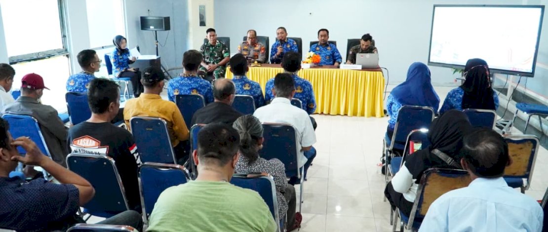 Camat Wajo Tekankan Transparansi Pemilihan RT/RW Sesuai Perwali 20/2025 Camat Wajo Tekankan Transparansi Pemilihan RT/RW Sesuai Perwali 20/2025