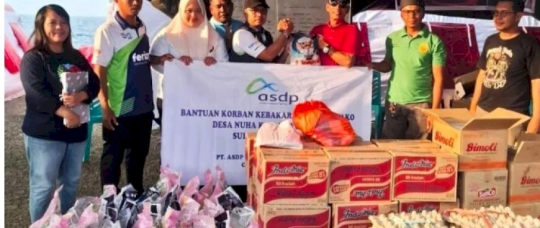 PT ASDP Indonesia Ferry (Persero) menyalurkan bantuan sembako pada korban kebakaran rumah di Sorowako, Kabupaten Luwu Timur.