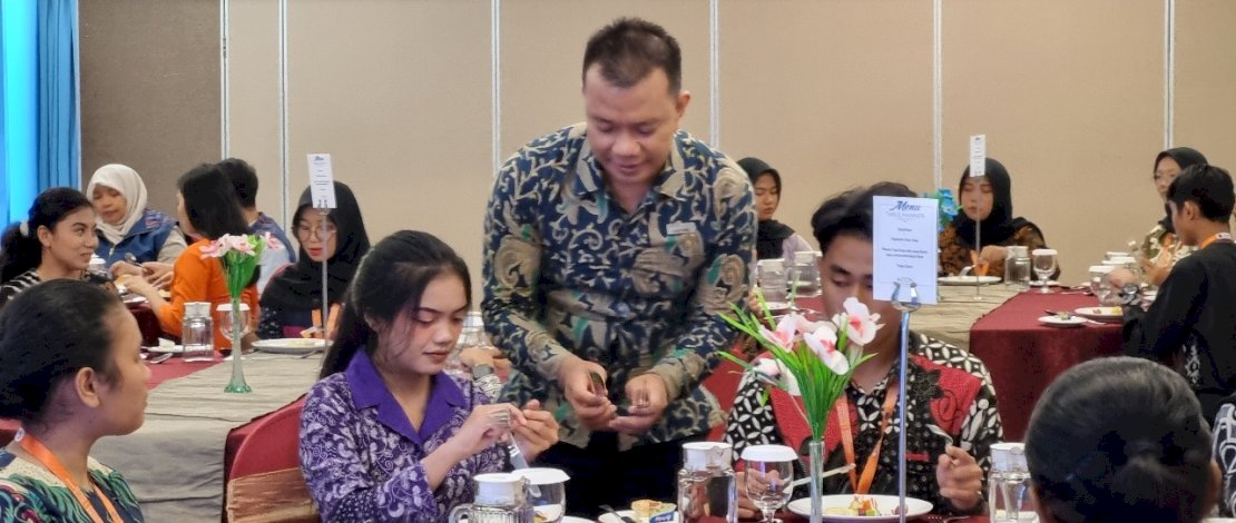 Aston Makassar Jadi Destinasi Favorit Pelatihan Table Manner Berkelas di Kota Daeng