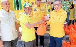 HUT Partai Golkar, Nurdin Halid Sumbang 1.000 Paket Sembako untuk Masyarakat