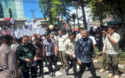 Kesbangpol Makassar Kawal Langsung Dialog Buruh FSPMI dengan Wali Kota Terkait UMK 2025