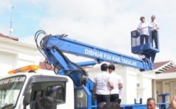 Bupati Takalar Uji Coba Mobil Crane Dishub, Simbol Komitmen Terangi Takalar hingga ke Pelosok