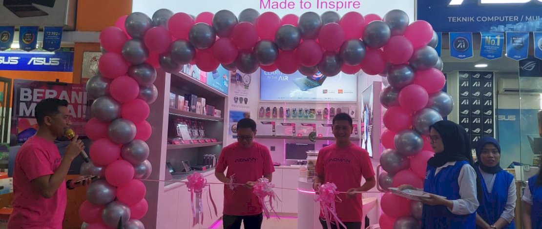 Grand opening Advan Store di Computer City Makassar, Jumat, 7 November 2025.