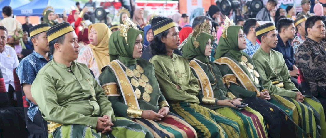 Dari Nikah Siri ke Pengakuan Negara: "Bunting Berua" 33 Pasangan Disahkan di HUT Makassar ke-418