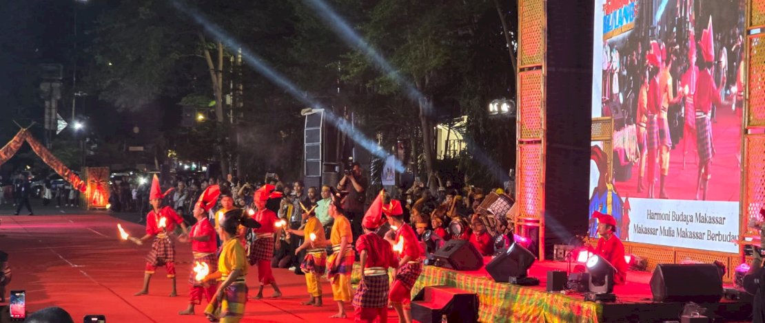 Singara Bulang Pertunjukan Seni dan Budaya Indonesia di HUT 418 Makassar