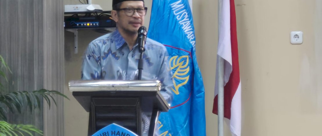 Ketua BMPS Sulsel, Irman Yasin Limpo, saat menghadiri Pendidikan dan Pelatihan Pembelajaran Mendalam Bagi Kepala Sekolah.
