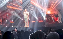 Maher Zain & Harris J Pukau Ribuan Penonton di Makassar, Konser Berubah Jadi Malam Penuh Haru dan Spiritualitas