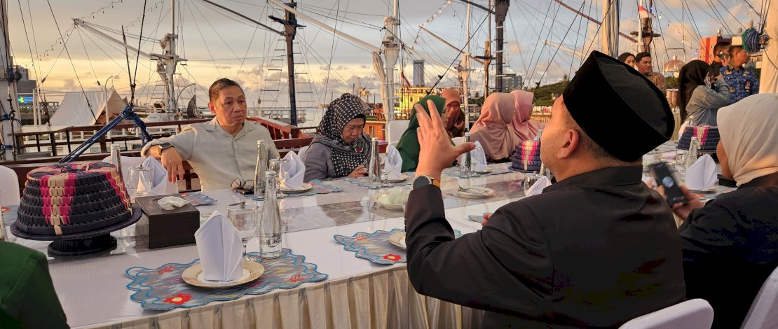 Wali Kota Makassar, Munafri Arifuddin, bersama Wakil Wali Kota Aliyah Mustika Ilham saat menerima kunjungan Wakil Menteri Luar Negeri, Muhammad Anis Matta, Senin (17/11/2025) petang.